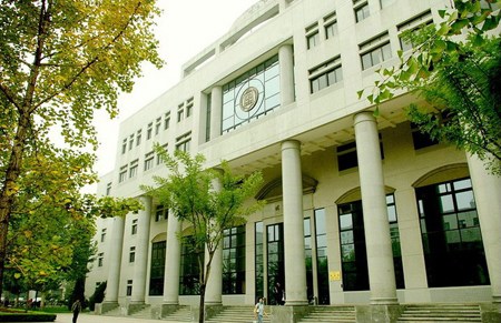 Tsinghua Law School