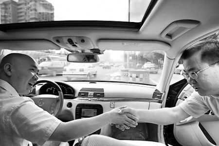 The feeling of doing a good deed was so strong, Wang recalled. Inspired by that first experience, Wang then embarked on a free-ride crusade.