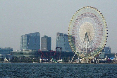 Suzhou Ferris Wheel: comes with a park 