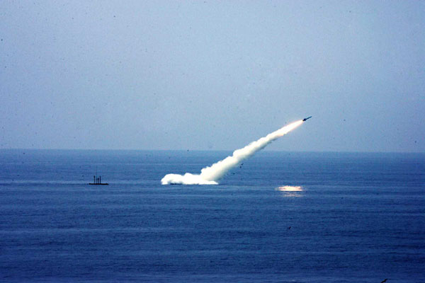 Submarine 372 fires a missile during an exercise. GAO YI/CHINA DAILY