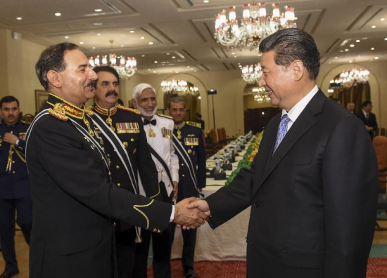Chinese President Xi Jinping (R) meets with Pakistani Chairman Joint Chiefs of Staff Committee Rashad Mahmood, Chief of the Army Staff Raheel Sharif, Chief of Naval Staff Muhammad Zakaullah and Chief of the Air Staff Sohail Aman, in Islamabad, capital of Pakistan, April 20, 2015. (Xinhua/Li Xueren)