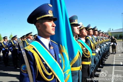 Kazakhstan's guard of honor is leaving for Beijing to participate a military parade to mark the 70th anniversary of victory in the War of Resistance against Japanese Aggression, Aug 16. (Photo/People.cn)