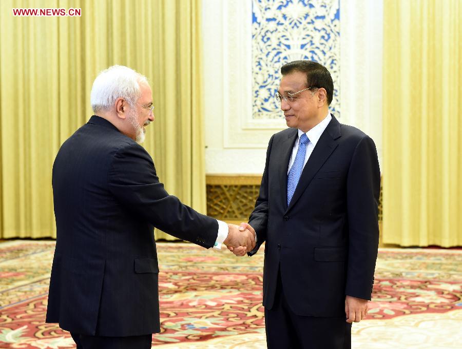 Chinese Premier Li Keqiang (R) meets with Iran's Foreign Minister Mohammad-Javad Zarif in Beijing, capital of China, Sept. 15, 2015. (Photo: Xinhua/Rao Aimin)