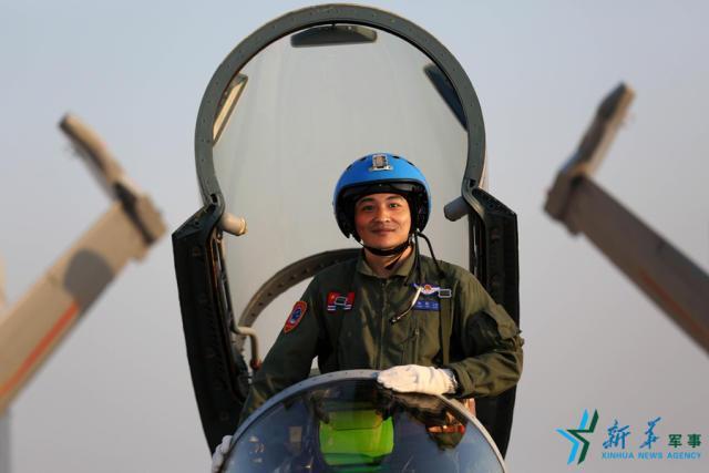 Chinese J-15 jet pilot Zhang Chao. (File photo/Xinhua)