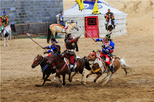 The equestrian show Forever Genghis Khan, staged by performers from Mongolia in a natural setting, tells the story of the king's rise. (Provided to China Daily)