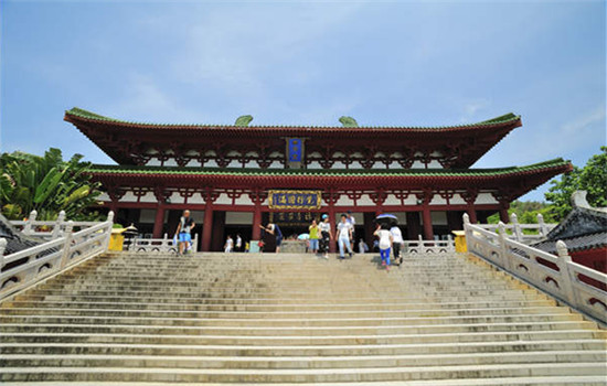Nanshan Temple, a famous tourist destination in Sanya, Hainan province.