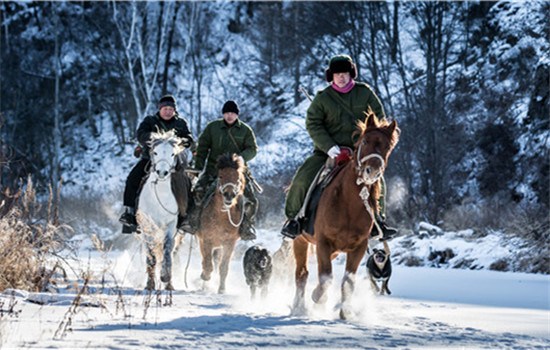 Hunting in the forest of Heihe. (Photo provided to China Daily)