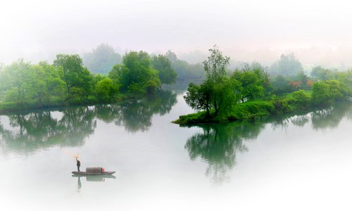 The Crescent Bay in Wuyuan county, East China's Jiangxi Province (Photo/Cheng Zheng)
