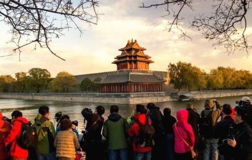 China to be stronger in regulating tourism 