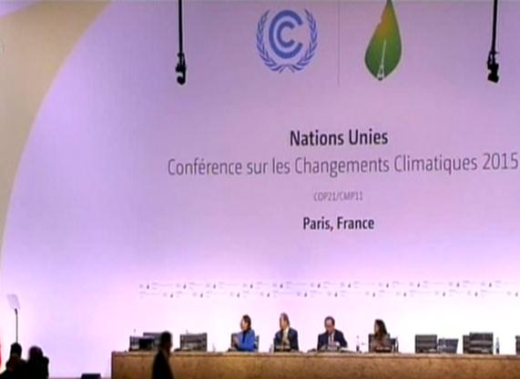 Negotiators try to reach final deal at COP21