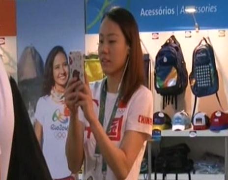 Olympic athletes boost popularity on live apps
