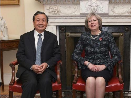 British PM vows to boost relations with China