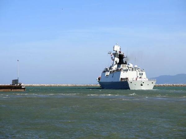 The photo shows that the guided missile frigate Yancheng of the 16th Chinese naval escort taskforce leaves the Port La Goulette, Tunisia. The 16th naval escort taskforce under the Navy of the Chinese Peoples Liberation Army (PLAN) concluded its three-day-long goodwill visit to Tunisia and set off for Senegal on May 7, 2014. (Xinhua/Pan Xiaojing)