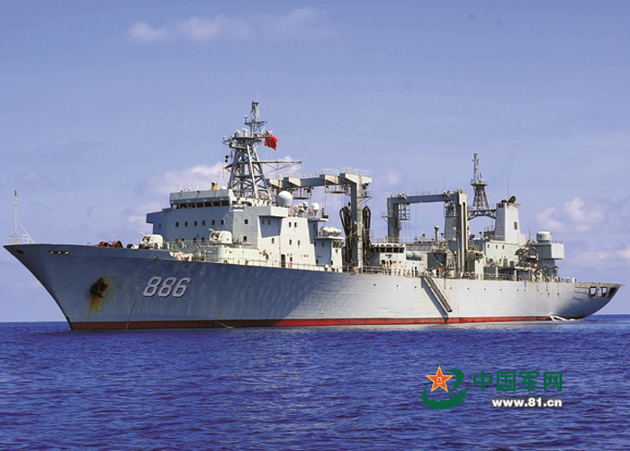 The comprehensive supply ship Qiandaohu