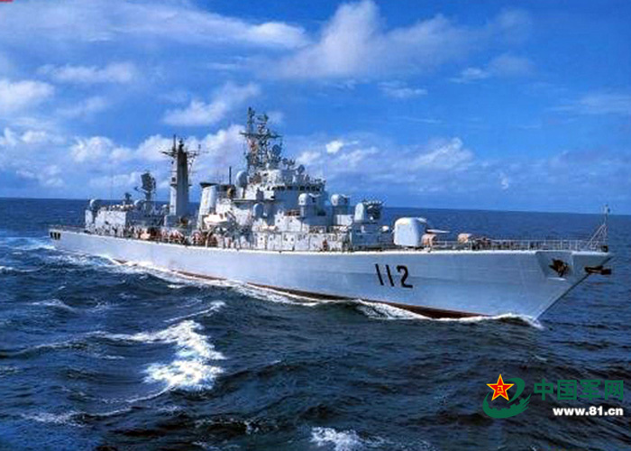 The guided missile destroyer Harbin