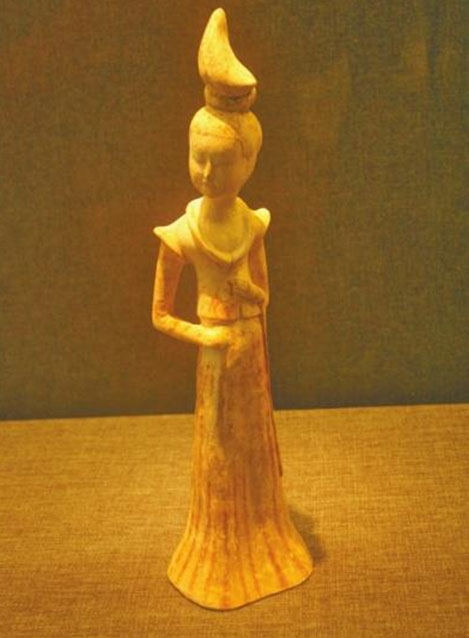 A ceramic figurine of a woman of Tang Dynasty. [Photo/Luoyang Museum]
