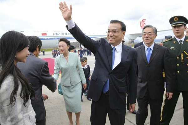 Premier Li Keqiang arrived in Bogota, the capital of Colombia, to start his official visit to the country on May 21. (Photo/english.gov.cn)