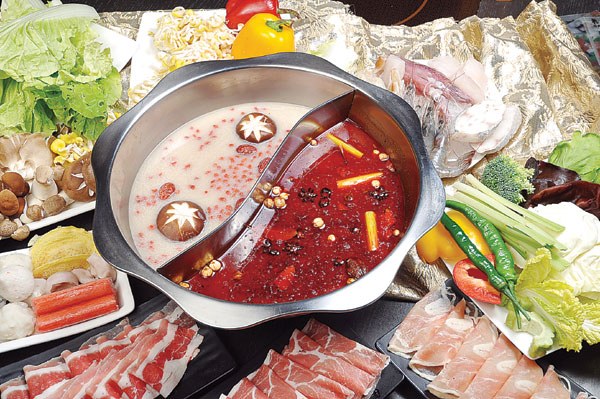 Lamb hot pot. (Photo provided to shanghai star)