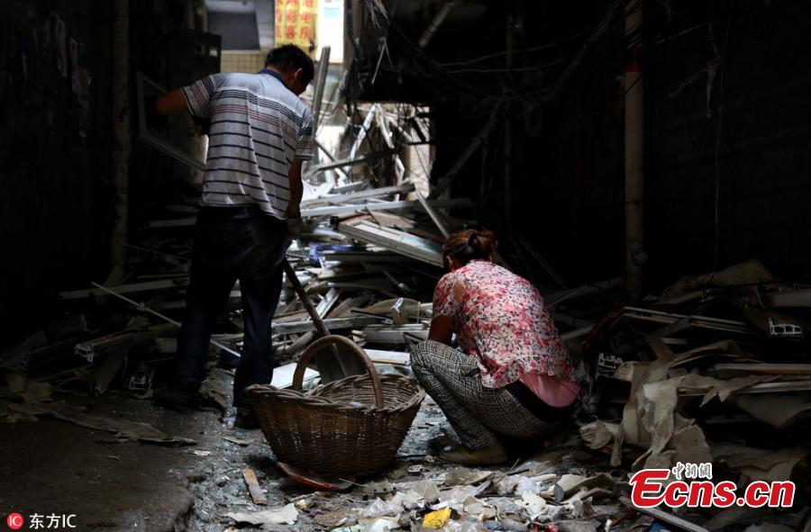Zhengzhou demolishes large shantytown for 150,000 people