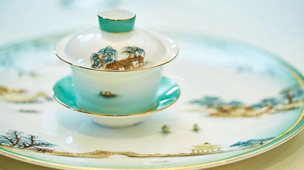 Tableware to be used at G20 welcome dinner. (Photo provided to chinadaily.com.cn)