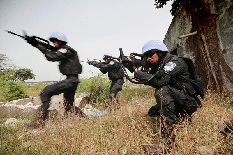 Chinese peacekeeping police serve for peace in Liberia