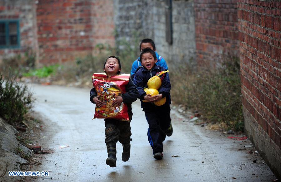 Kids, most joyful group during Spring Festival in China
