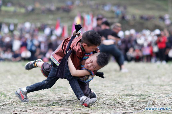 Traditional Wrestling Festival held in SW China's Guizhou