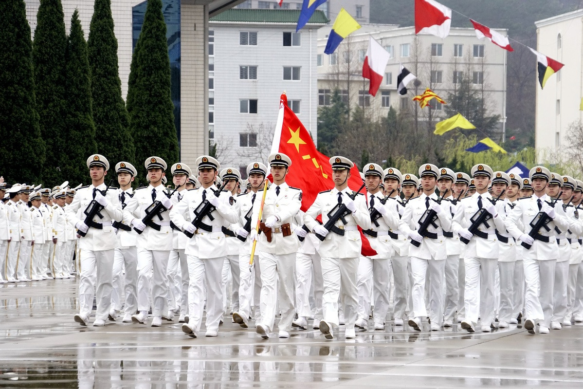 Dalian Naval Academy celebrates 69th anniversary of PLA Navy
