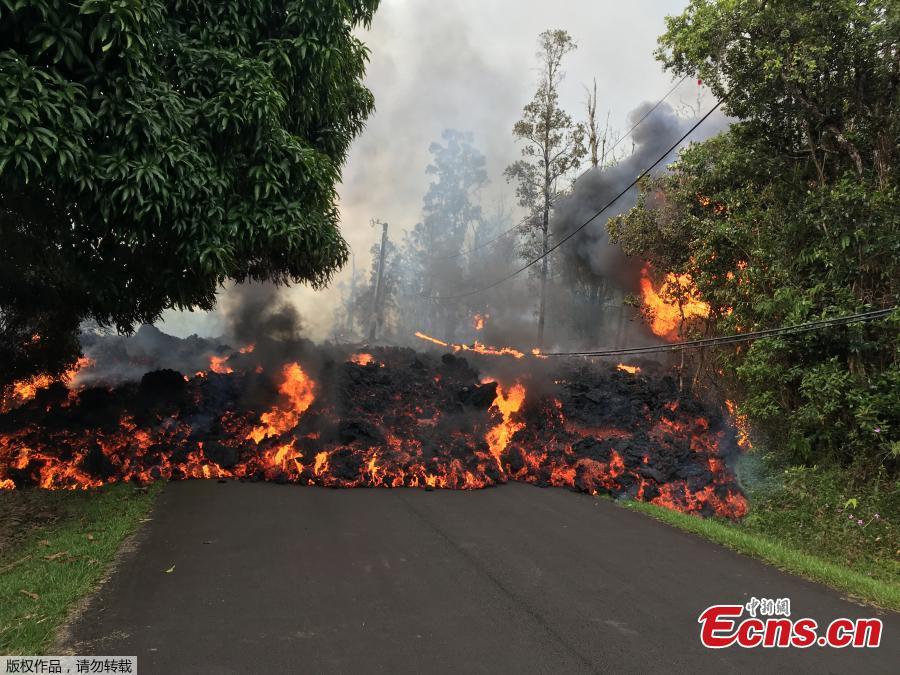 Kilauea Volcano channeling molten rock through fits and starts 