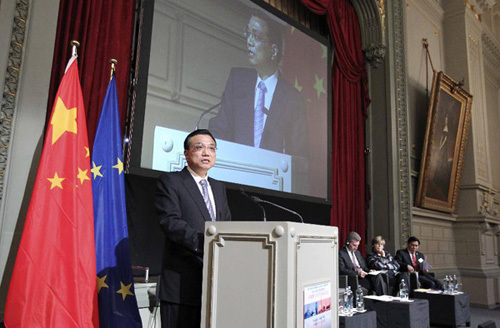 Chinese Vice Premier Li Keqiang addresses the opening ceremony of the EU-China Urbanization Partnership High Level Conference in Brussels, Belgium, May 3, 2012. (Xinhua/Ding Lin)