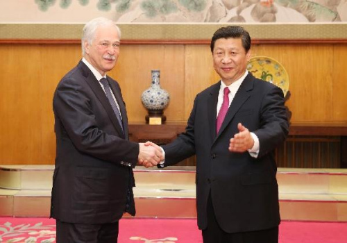 Xi Jinping (R), general secretary of the Communist Party of China (CPC) Central Committee, meets with a delegation of the United Russia party led by Boris Gryzlov, chairman of the United Russia's Supreme Council, in Beijing, capital of China, Dec. 19, 2012. (Xinhua/Yao Dawei)