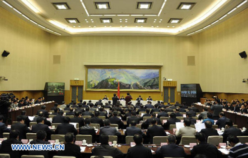 A national conference on work safety is held in Beijing, capital of China, Jan. 17, 2013. Chinese Vice Premier Zhang Dejiang attended the conference. (Xinhua/Zhang Duo)