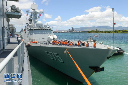 Photo taken on June 26 shows China's missile frigate Yueyang arrives at the Pearl Harbor Tuesday to take part in the Rim of the Pacific (RIMPAC) multinational naval exercise. (Xinhua Photo)