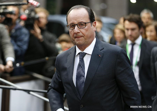 French President Francois Hollande arrives for an emergency Eurozone Summit on Greece at the European Council in Brussels, capital of Belgium, June 22, 2015. (Photo: Xinhua/Ye Pingfan)