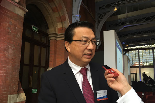 Liow Tiong Lai, the Malaysian Minister of Transport, gives an interview to China Daily on the sidelines of the Bo'ao Forum for Asia in London, Nov 10, 2015. (Photo by Karen Kwok/chinadaily.com.cn)