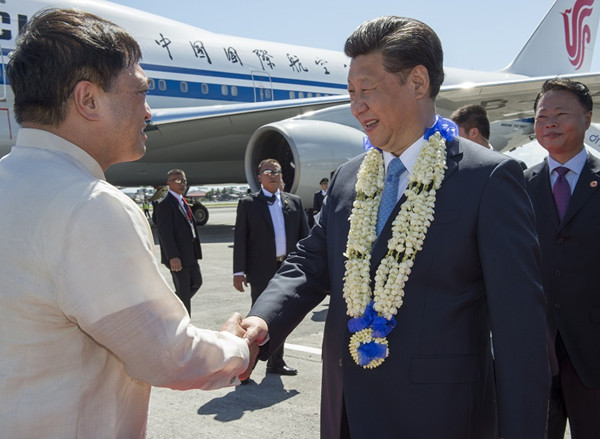Chinese President Xi Jinping arrives in Manila, the Philippines, on November 17, 2015, for the 33rd Asia-Pacific Economic Cooperation (APEC) Economic Leaders' Meeting.(Photo/Xinhua)