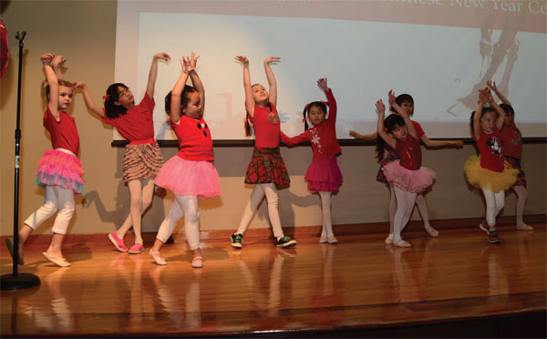 Young dancers from the New Mexico Chinese School of Arts and Language perform at last year's New Year celebration in Albuquerque. (Photo provided to China Daily)