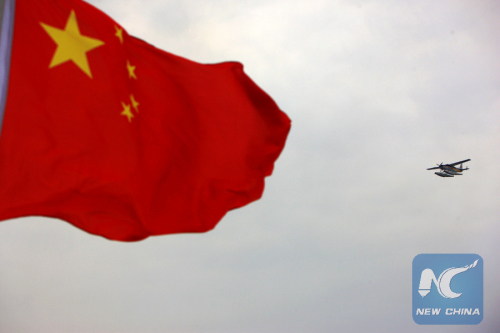 A hydroplane is seen in a 3-day patrol mission on the South China Sea in south China, April 21, 2015. (Photo: Xinhua/Guo Qiuda)