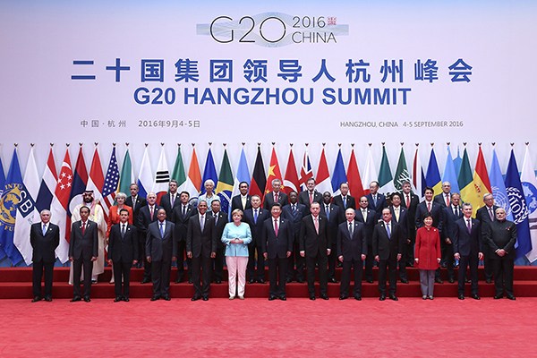 Chinese President Xi Jinping and other leaders of the Group of 20 (G20) members, some guest countries and international organizations pose for a group photo ahead of the opening ceremony of the G20 summit in Hangzhou, capital of East China's Zhejiang province, Sept 4, 2016.(Photo/Xinhua)
