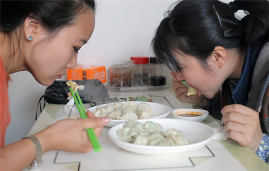A dumpling restaurant in Beijing. (Photo by Wang Jing/China Daily)