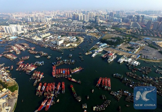 Photo taken on Oct. 17, 2015 shows the aerial view of the port in Beihai city, southwest China's Guangxi Zhuang Autonomous Region. (Xinhua/Huang Xiaobang)
