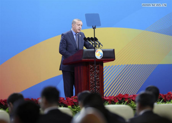 Turkish President Recep Tayyip Erdogan addresses the opening ceremony of the Belt and Road Forum for International Cooperation in Beijing, capital of China, May 14, 2017. (Xinhua/Pang Xinglei) BEIJING, May 14 (Xinhua) -- Turkey will take advantage of its unique geographical position in supporting the initiative on the construction of the Silk Road Economic Belt and the 21st Century Maritime Silk Road (the Belt and Road Initiative), Turkish President Recep Tayyip Erdogan said here on Sunday. Sitting at the crossroad of Asia and Europe, Turkey wishes to bring its unique geographical location into full play, Erdogan said at the opening ceremony of the Belt and Road International Cooperation Forum. Turkey has already started a series of infrastructure projects to boost inter-connectivity between the two continents, Erdogan noted. He called on the two sides to better coordinate the Belt and Road Initiative and Turkey's Middle Corridor project that links the country with central Asia and China. Erdogan also pledged Turkey will provide full support for the Belt and Road Initiative, which is proposed by Chinese President Xi Jinping in 2013 and, which aims to build a trade and infrastructure network along ancient trade routes connecting Asia with Europe, Africa and beyond.