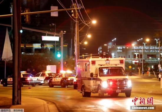 A mass shooting occurs at a concert Sunday night (local time) outside of the Mandalay Bay Hotel in Las Vegas in the U.S. state of Nevada, Oct. 1, 2017. (Photo/Agencies)