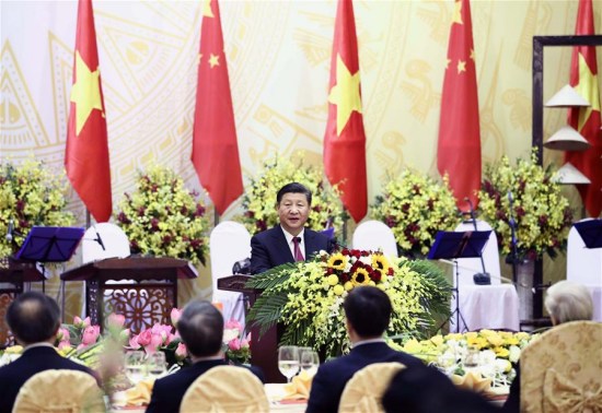 Chinese President Xi Jinping, also general secretary of the Communist Party of China Central Committee, addresses a welcoming banquet held by General Secretary of the Communist Party of Vietnam Central Committee Nguyen Phu Trong and Vietnamese President Tran Dai Quang at the International Convention Center in Hanoi, Vietnam, Nov. 12, 2017. (Xinhua/Lan Hongguang)