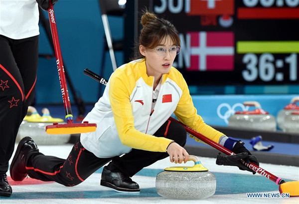 China's Ma Jingyi competes during women's round robin event of curling against Sweden at 2018 PyeongChang Winter Olympic Games at Gangneung Curling Centre, Gangneung, South Korea, Feb. 21, 2018. China lost 4:8. (Xinhua/Ma Ping)