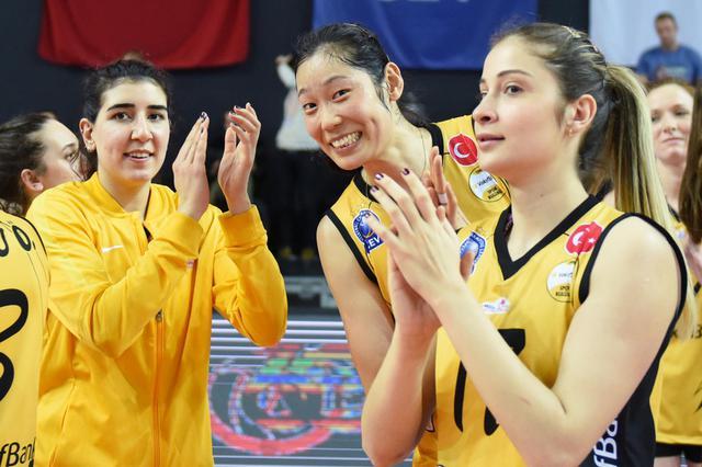Zhu Ting clinches her first league title with Vakifbank 