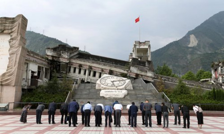 People from around China head to Sichuan to commemorate 10th anniversary of Wenchuan earthquake