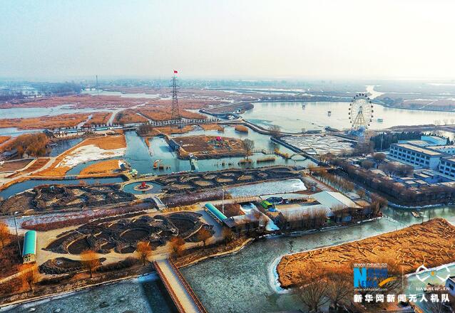 The aerial photo taken on Jan 1, 2018 shows a view of Baiyangdian, one of the largest freshwater wetlands in North China, in Anxin county, North China's Hebei province. (Photo/Xinhua)