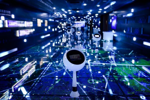 A time tunnel effect is displayed at Guizhou province's big data demonstration center in Guiyang. (Photo/Xinhua)