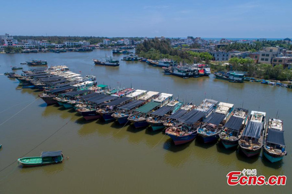 Fishing vessels berth at a port in Qionghai City, South China's Hainan Province, May 1, 2018. (Photo: China News Service/Luo Yunfei)